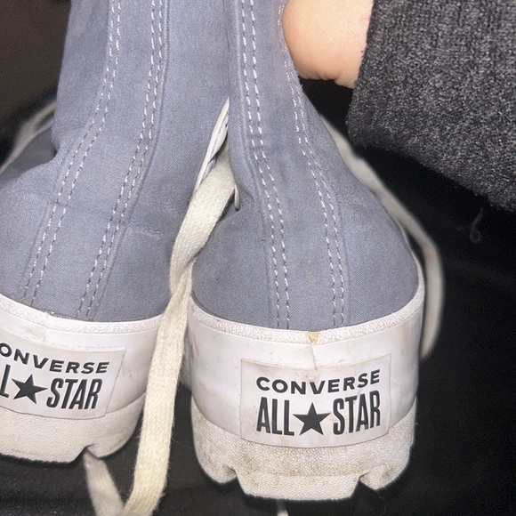 Converses - Picture 4 of 4
